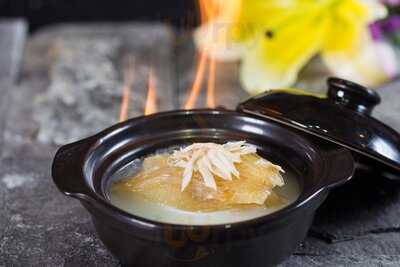 Nhà Hàng Hải Cảng