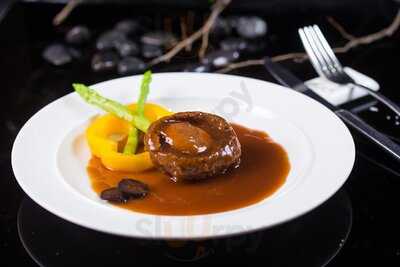 Nhà Hàng Hải Cảng