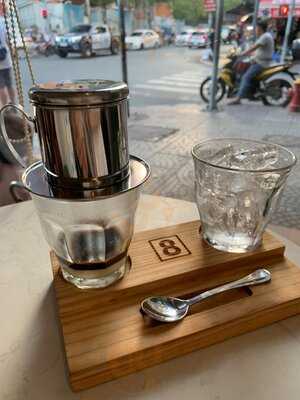 8 Coffee Shop