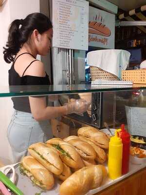 Bánh Mì 84+
