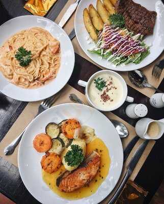 Soho Steak 73 Phố Huế