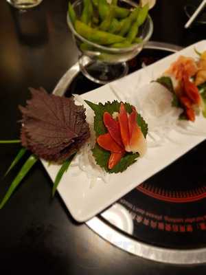 Lẩu Tôm Sen Đào