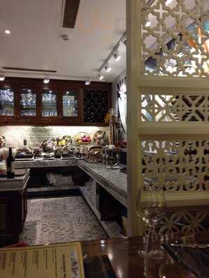 Nhà Hàng The Deli