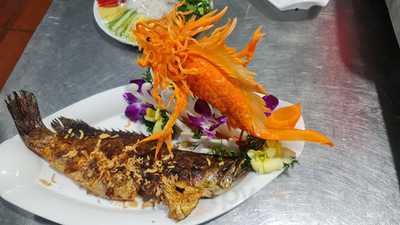 Vựa Hải Sản - Đành Đạch Quán