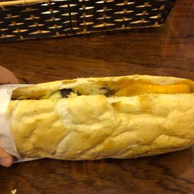 Bánh Mì Phố