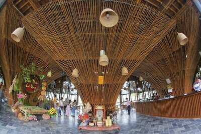 Nhà Hàng Lã Vọng Hồ Rộc Vòn