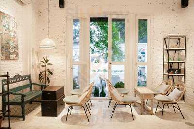 Quán Jouri Dessert & Tea