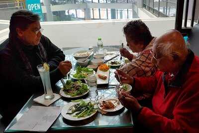 Lucky Cafe & Fast Food