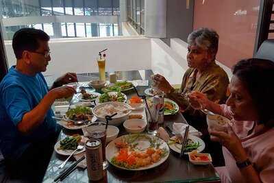 Lucky Cafe & Fast Food