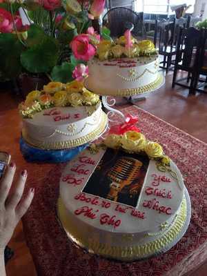 Nhà Hàng Sen Đầm Trị