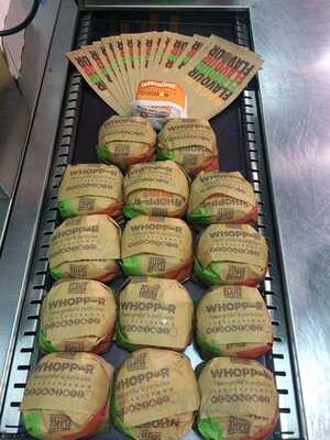 Burger King Aeon Mal Long Biên