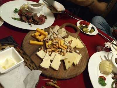 Quán Cigar & Wine Lounge 1973