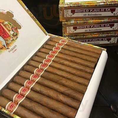 Quán Cigar & Wine Lounge 1973