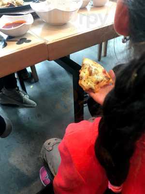 Don Chicken Vũ Phạm Hàm