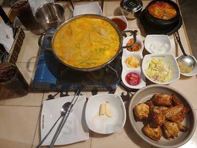 Don Chicken Vũ Phạm Hàm