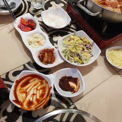 Don Chicken Vũ Phạm Hàm