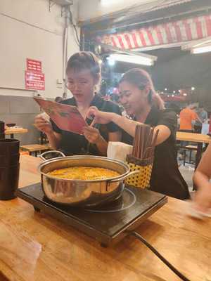 Ngói Ctr - Lẩu Thái Tom Yum