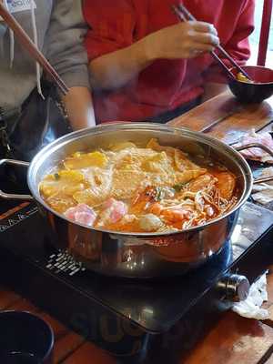 Ngói Ctr - Lẩu Thái Tom Yum