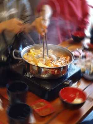 Ngói Ctr - Lẩu Thái Tom Yum