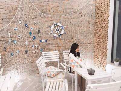 Kat Coffee - 102 Vũ Trọng Phụng