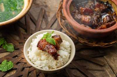 Cơm Niêu Hoa Gạo