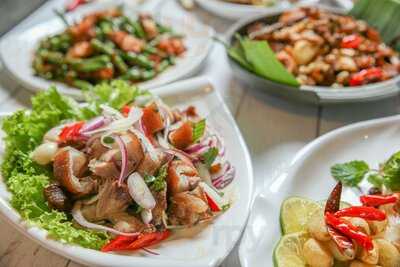 Nhà Hàng Thái Sayam Chang