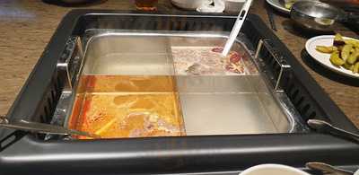 Hutong Phạm Ngọc Thạch