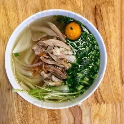 Phở Gà Nướng “cô Kim”