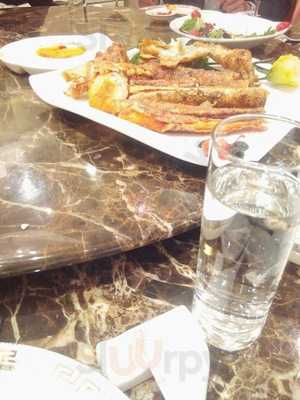 Louis Seafood Restaurant