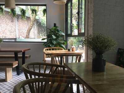 Shanti Cafe & Vegetarian