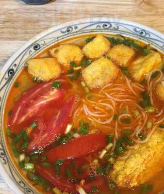 Shanti Cafe & Vegetarian