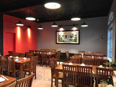 Phong Quán - Hotpot Restaurant