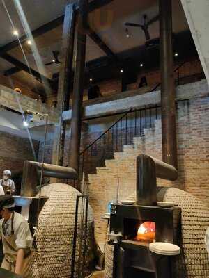 Pizza 4p's Bến Thành