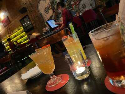 Nhà Hàng The Racha Room