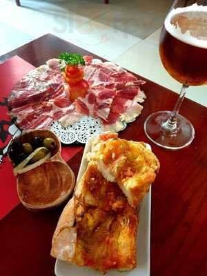 Olé Saigon Restaurant