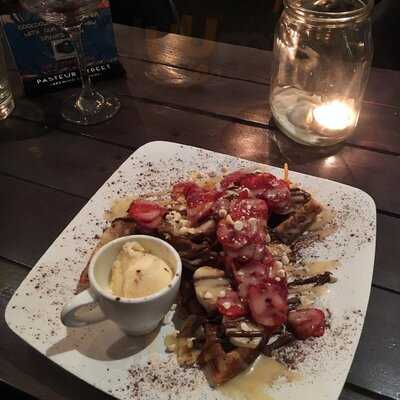 Cork & Fork Paris Bánh Crêpes