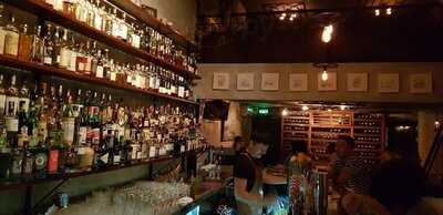 Nhà Hàng The Alley Cocktail Bar & Kitchen