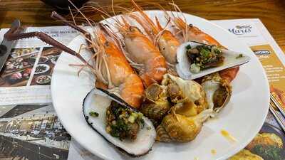 D'maris Premier Buffet Phu My Hung