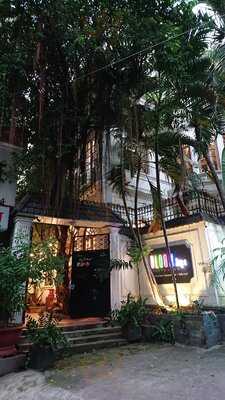 Bloom Saigon Restaurant (non-profit Restaurant)