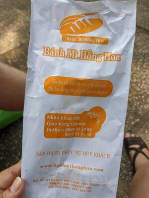 Bánh Mì Hồng Hoa