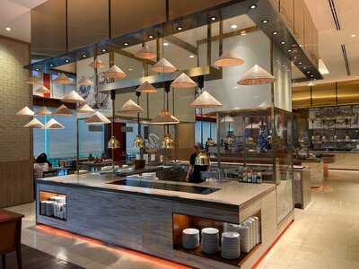 Nhà Hàng Saigon Café