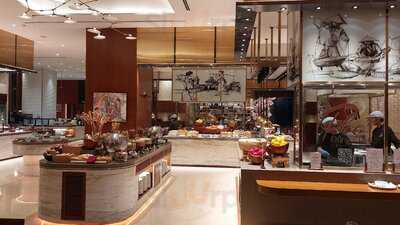 Nhà Hàng Saigon Café