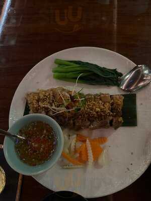 Nhà Hàng Vietnam House