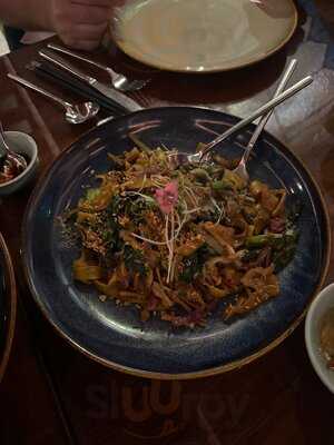 Nhà Hàng Vietnam House