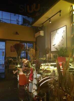 The Tipsy Cow Saigon - Cocktails & Kitchen