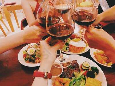 Ơ Bistro - Steakhouse, Pasta & Bar