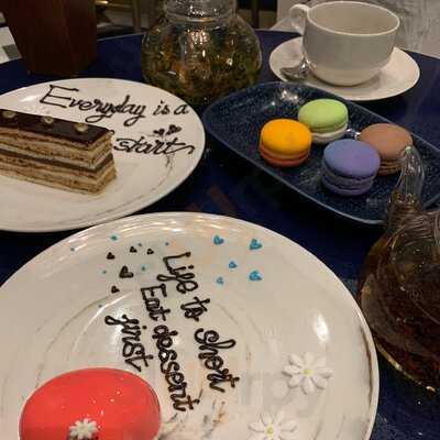 Nhà Hàng, Nhà Trà Và Cửa Hàng Bánh Brodard