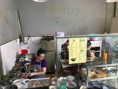 Quán Phở Phú Hương