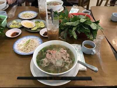 Quán Phở Phú Hương