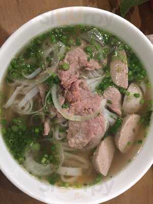 Quán Phở Phú Hương